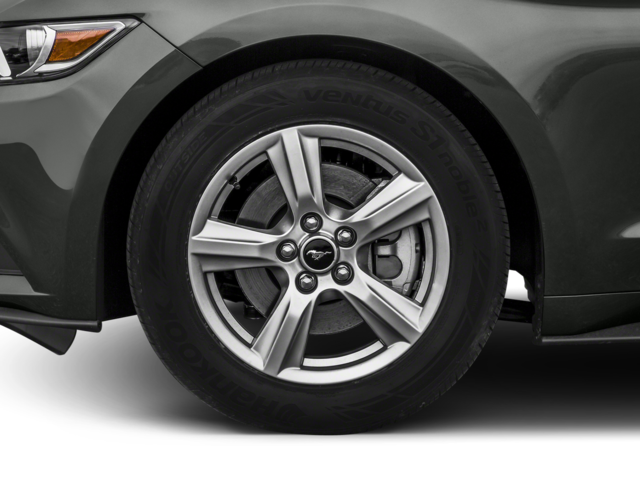 2016 Ford Mustang EcoBoost photo 4