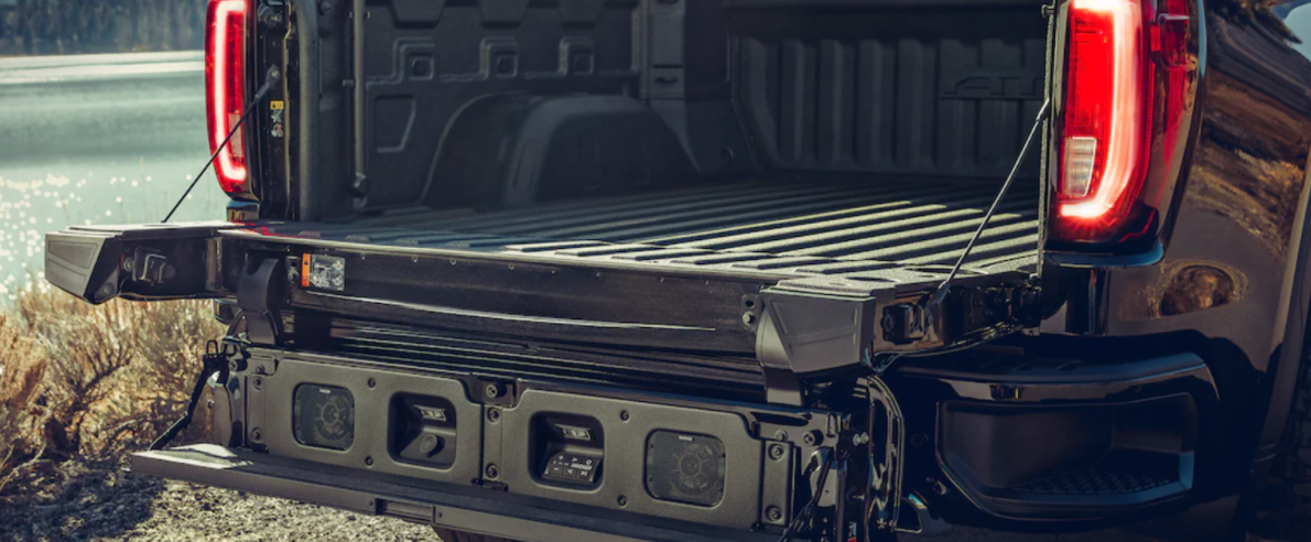 GMC Sierra Tailgate