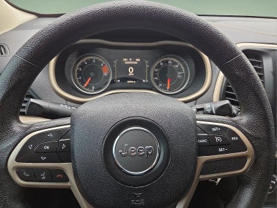 2017 Jeep Cherokee Sport