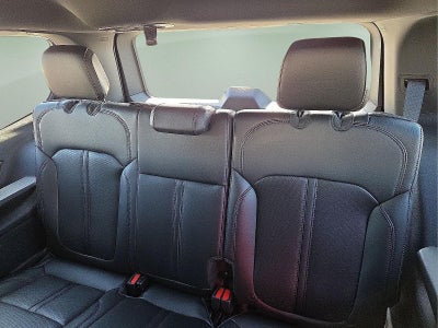 2025 Jeep Wagoneer Base