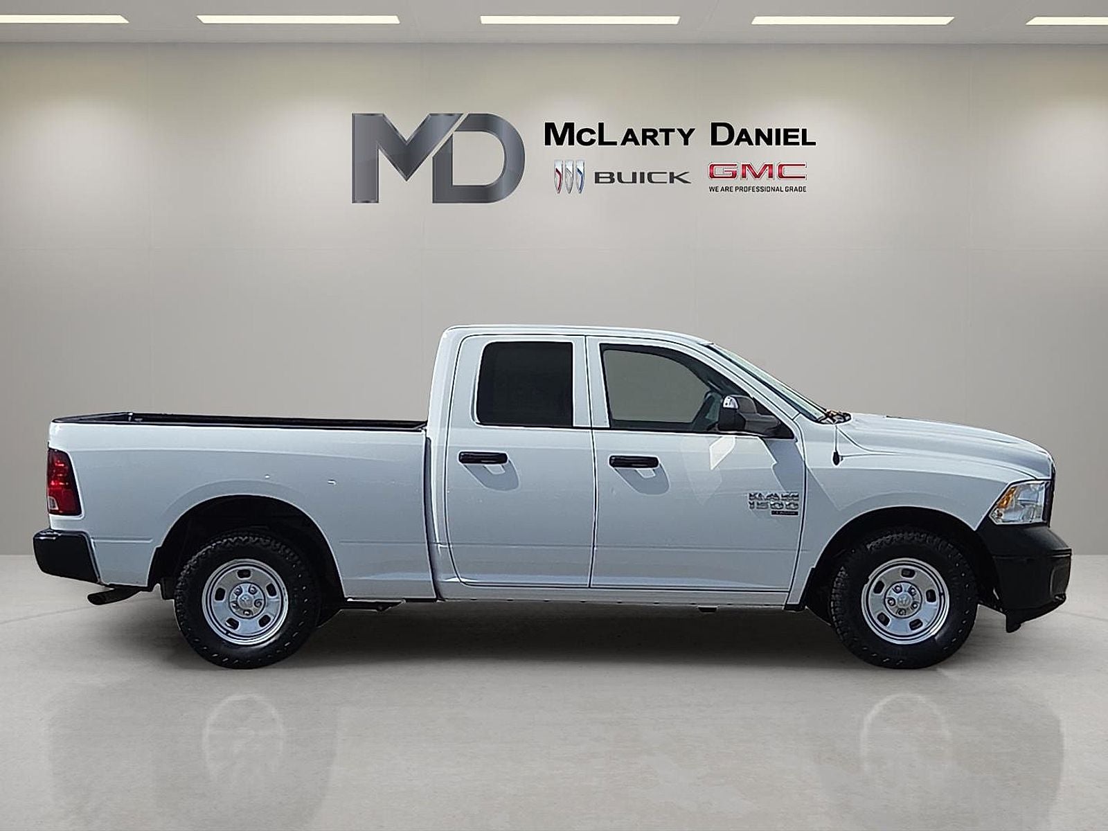 2022 RAM 1500 Classic Tradesman Quad Cab 4x2 6'4" Box