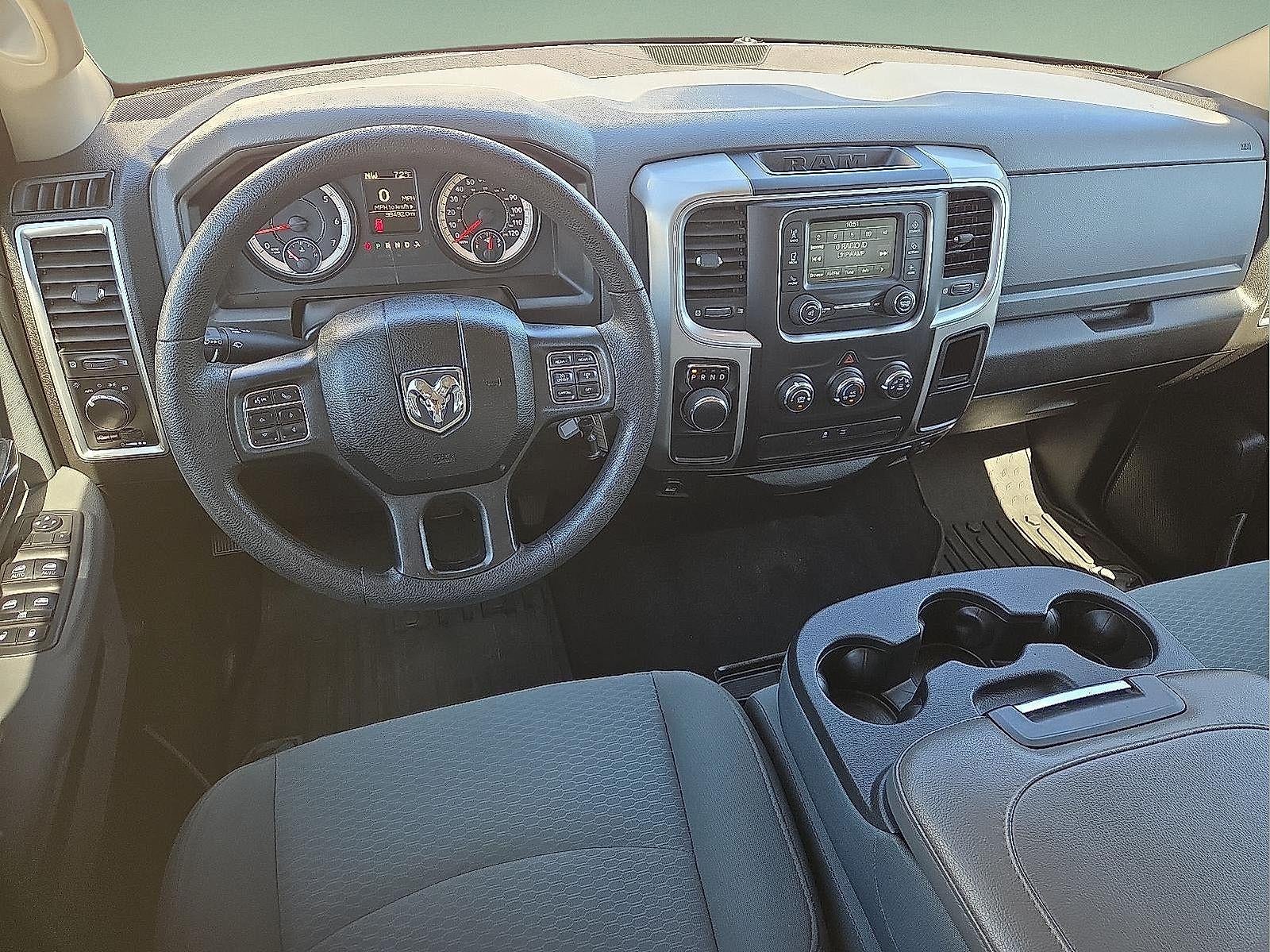 2020 RAM 1500 Classic SLT Crew Cab 4x2 6'4" Box