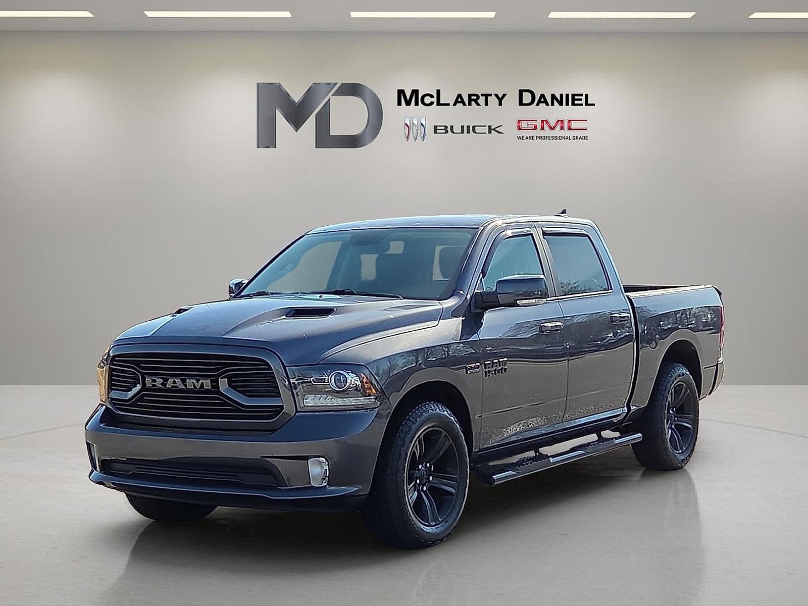 2018 RAM 1500 Sport Crew Cab 4x4 5'7" Box