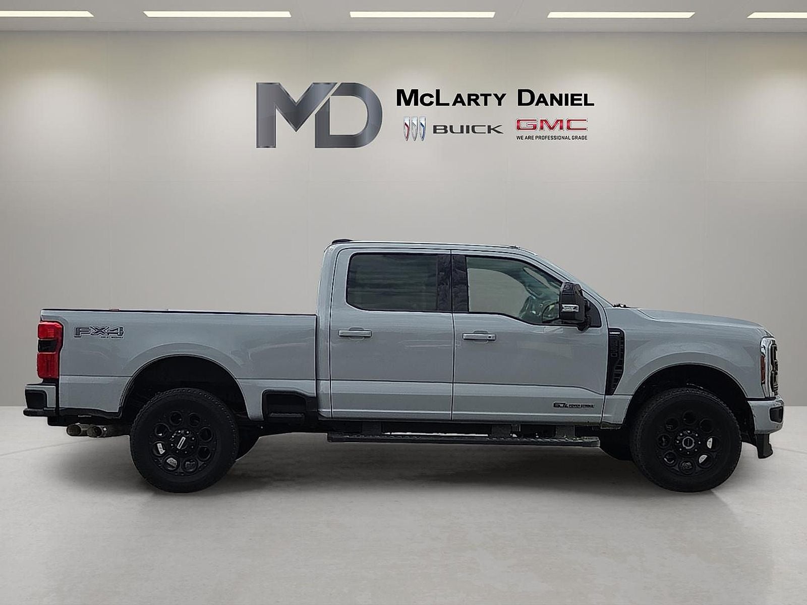 2025 Ford F-350 LARIAT