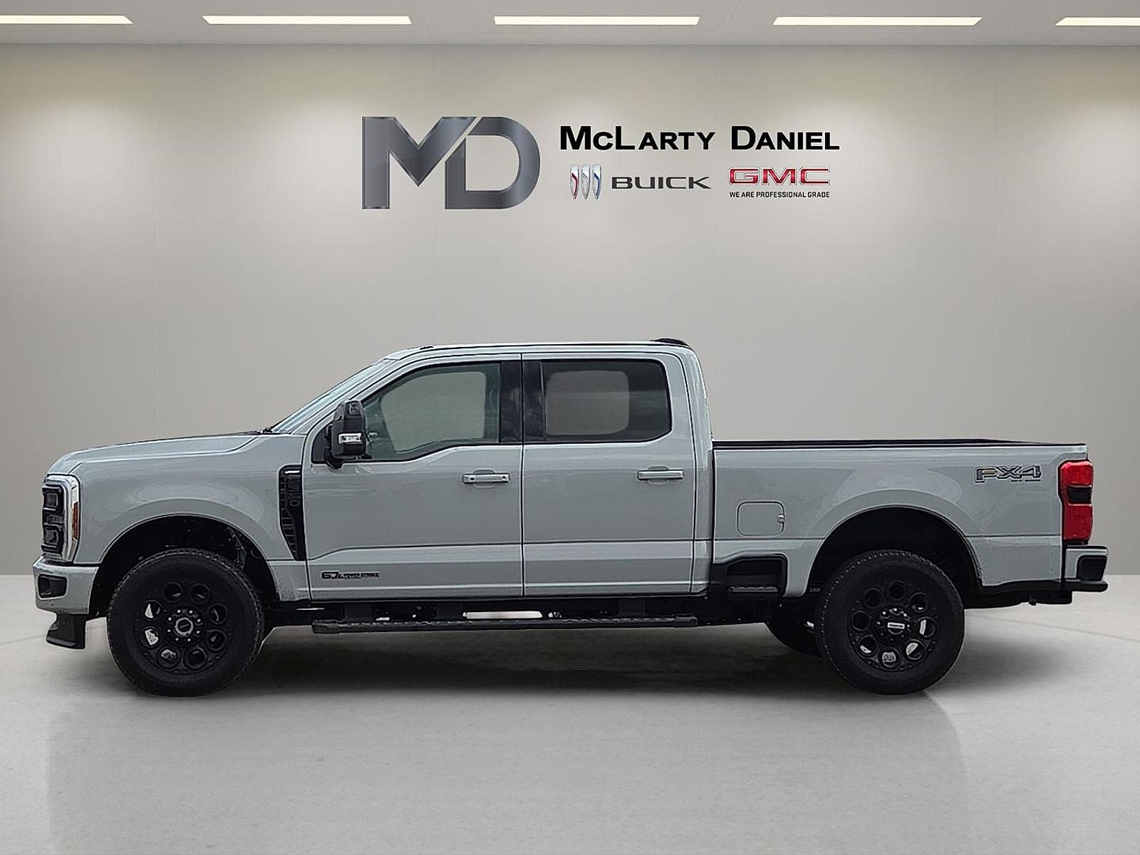 2025 Ford F-350 LARIAT