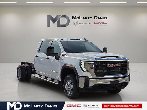 2026 GMC Sierra 3500 HD Chassis Cab Pro