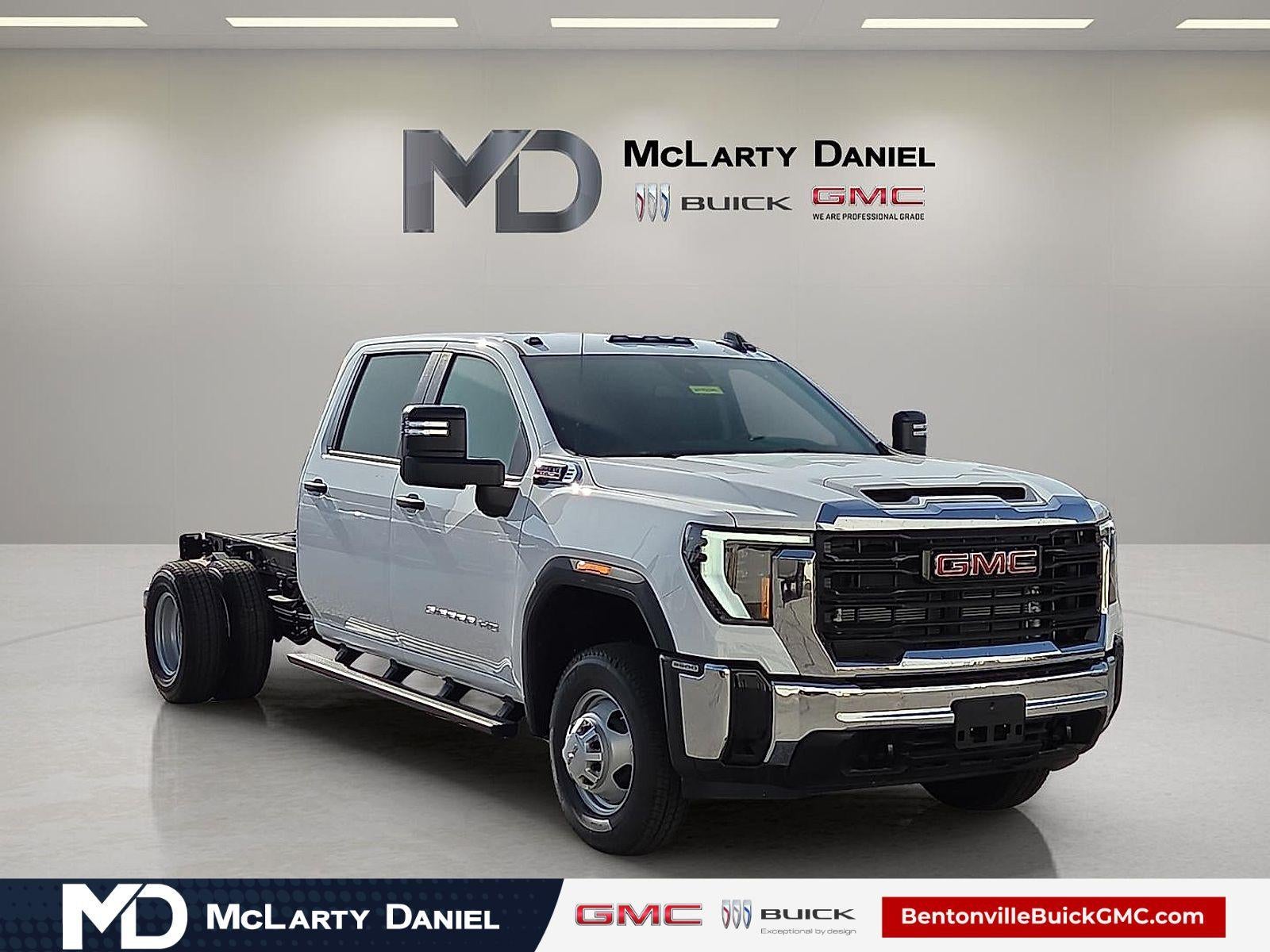 2026 GMC Sierra 3500 HD Chassis Cab Pro