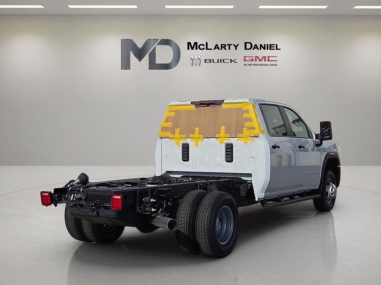 2026 GMC Sierra 3500 HD Chassis Cab Pro