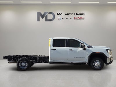 2026 GMC Sierra 3500 HD Chassis Cab Pro