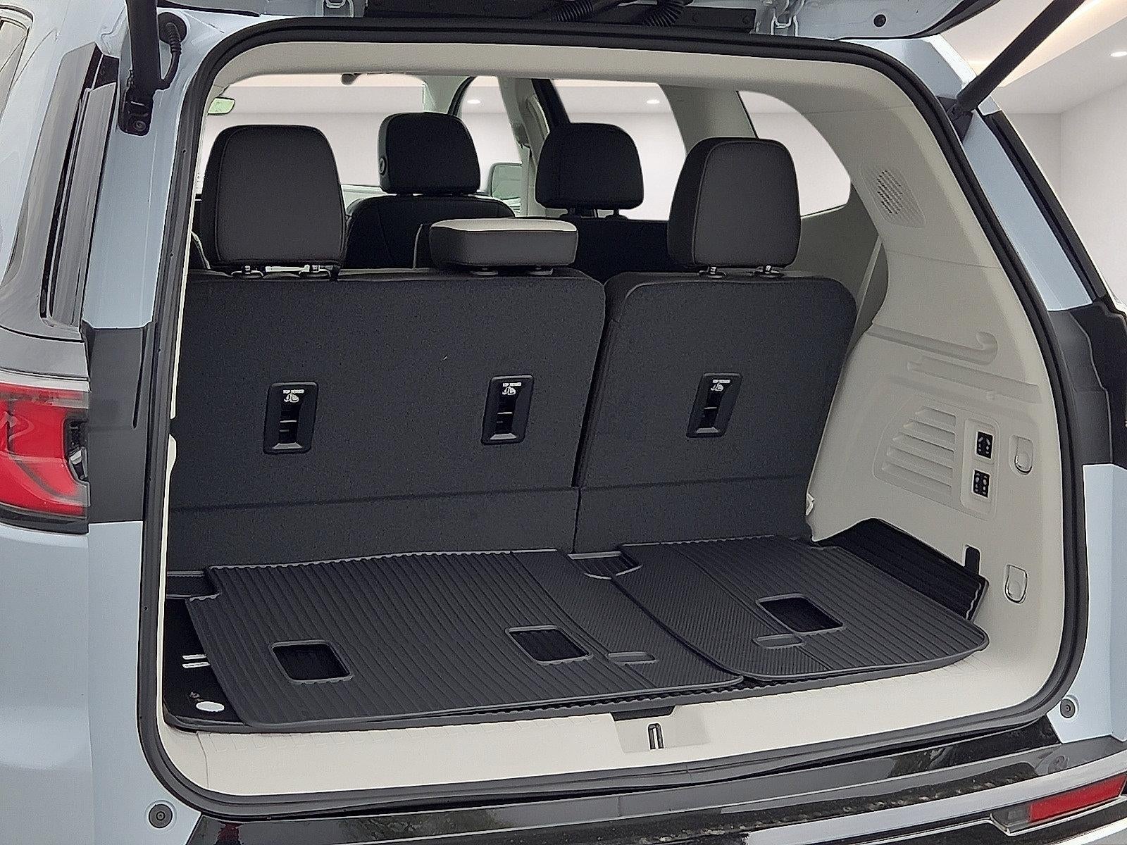 2027 GMC Acadia Denali - Photo 8