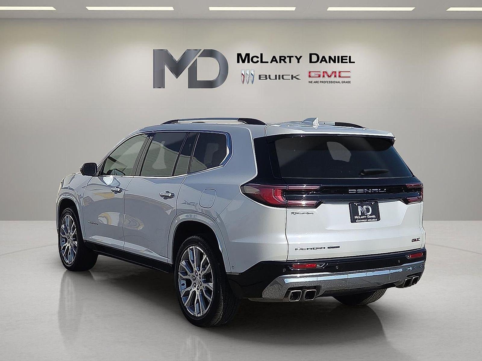 2024 GMC Acadia Denali