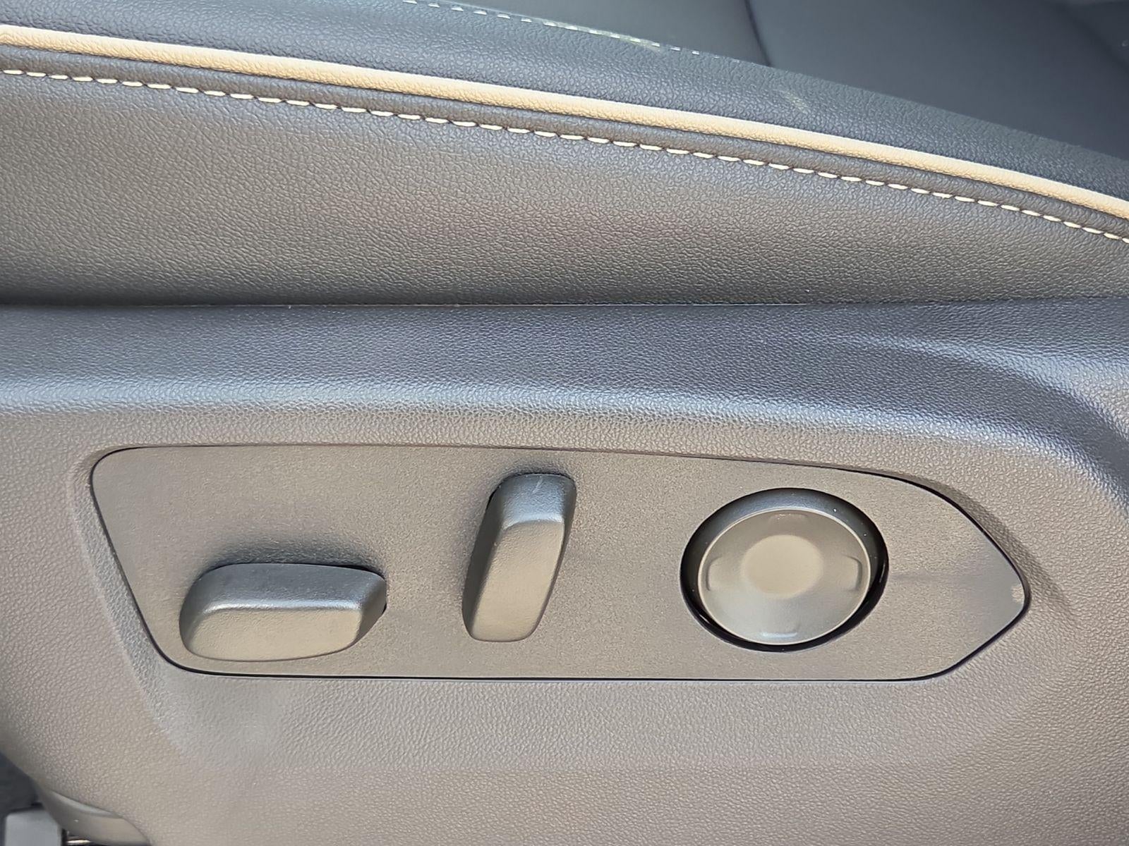 2026 GMC Yukon Elevation - Photo 16