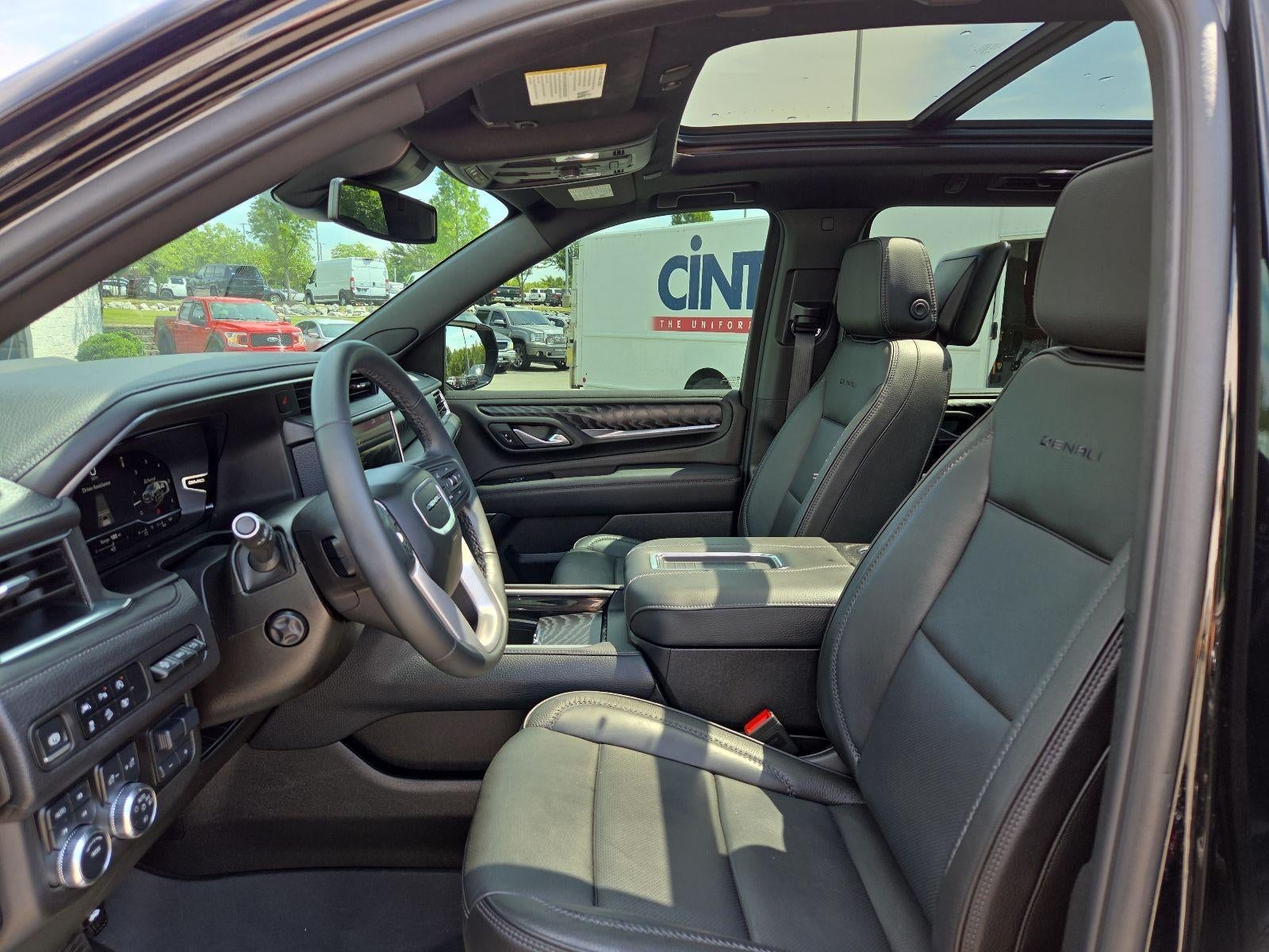 2024 GMC Yukon XL Denali
