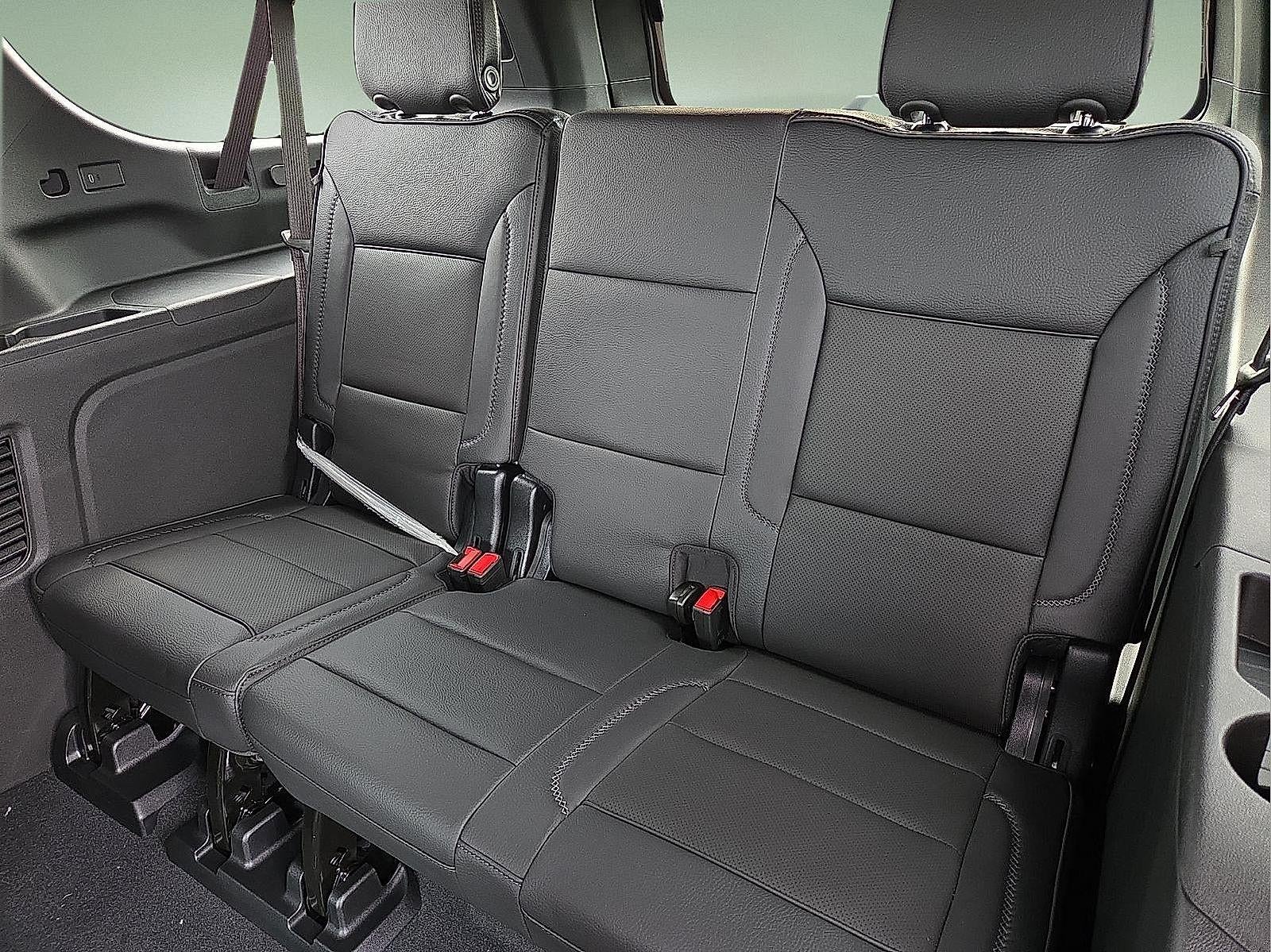 2026 GMC Yukon XL Denali - Photo 10