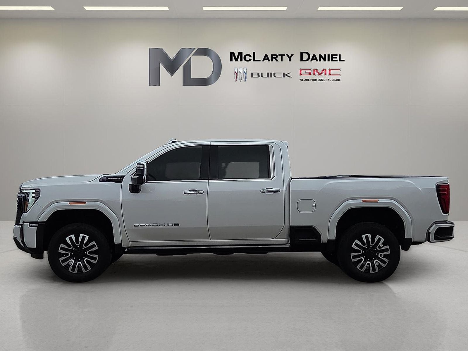 2024 GMC Sierra 3500 HD Denali Ultimate