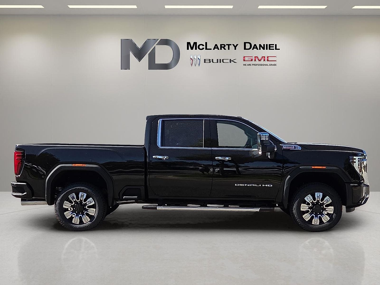 2026 GMC Sierra 2500HD Denali - Photo 6