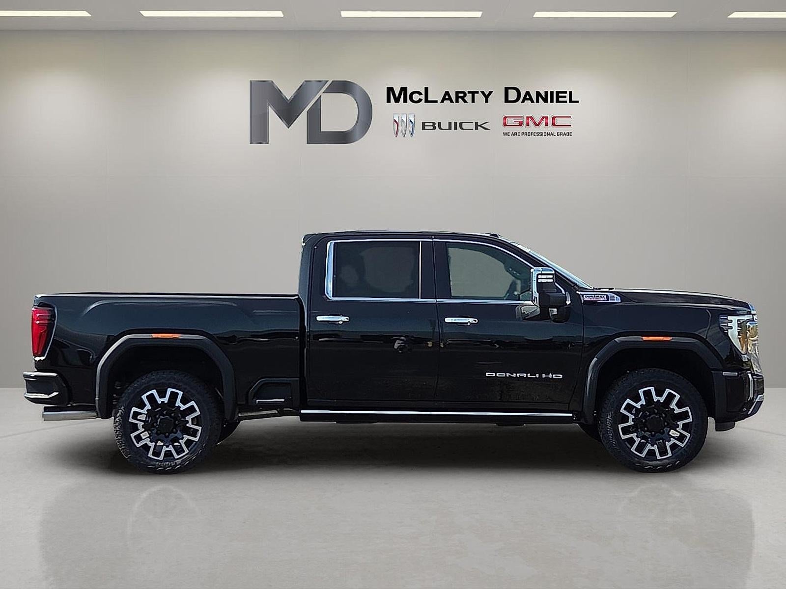 2025 GMC Sierra 2500 HD Denali