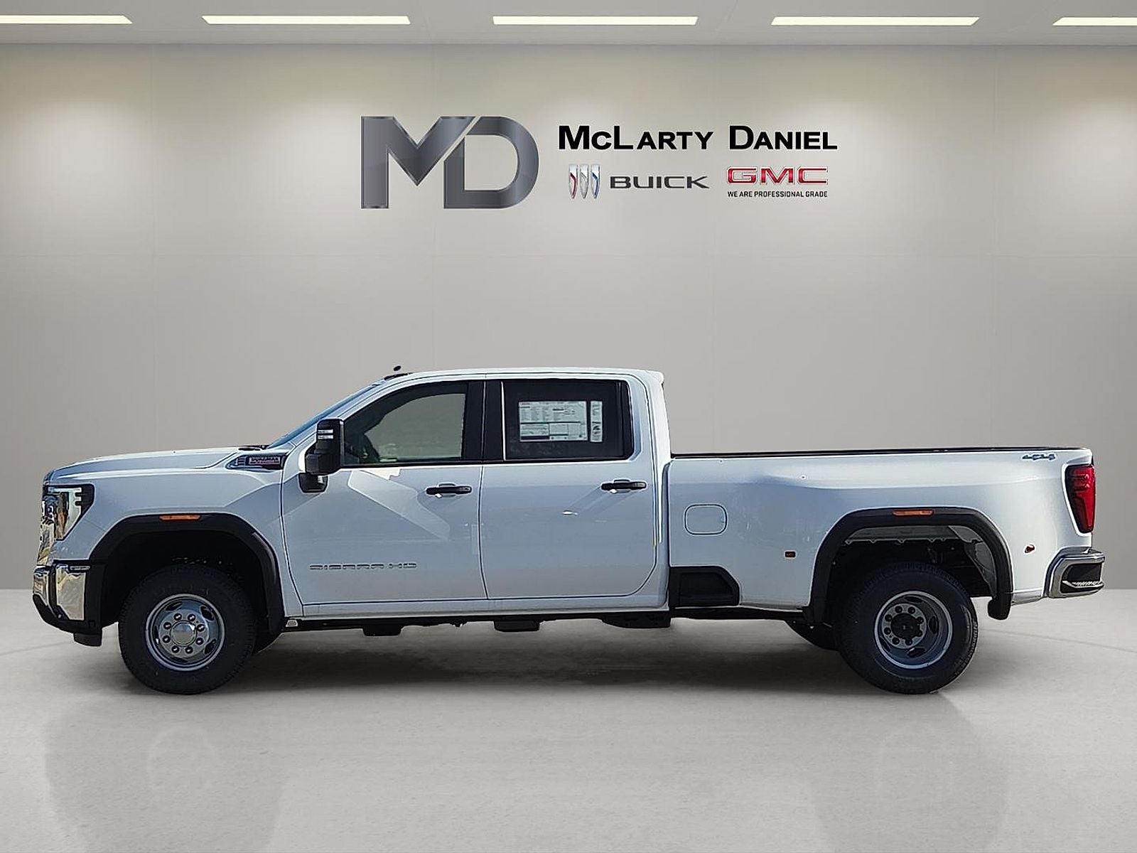 2026 GMC Sierra 3500 HD Pro DRW