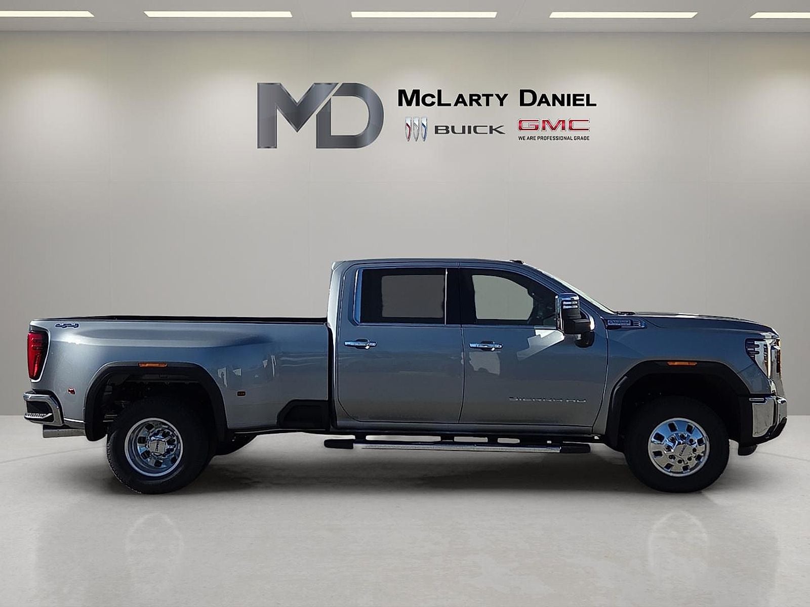 2026 GMC Sierra 3500 HD SLT DRW