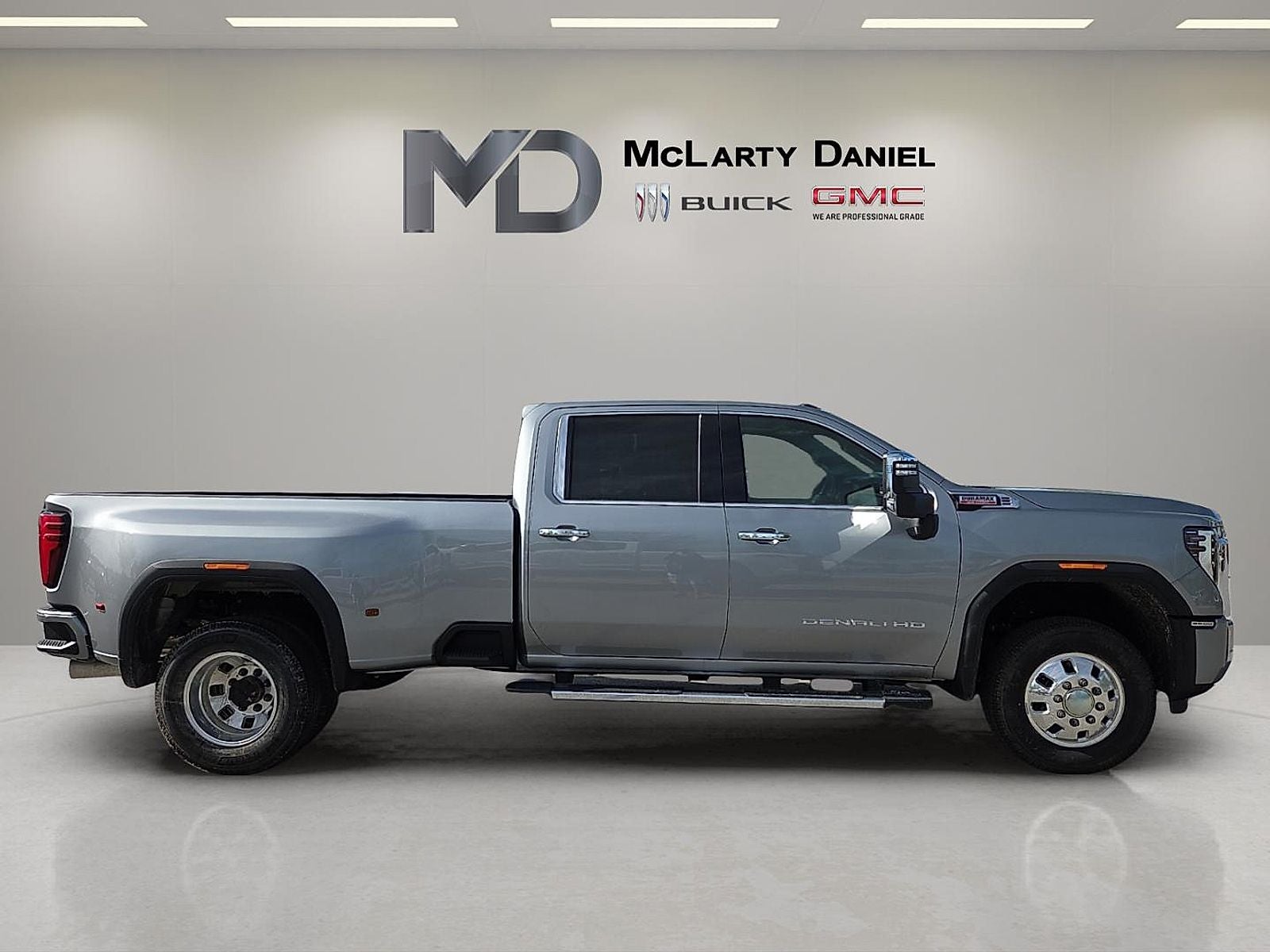 2026 GMC Sierra 3500 HD Denali DRW