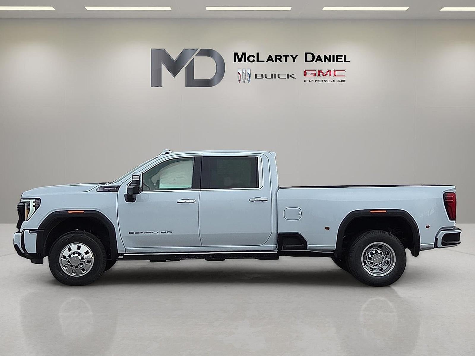 2026 GMC Sierra 3500 HD Denali Ultimate DRW