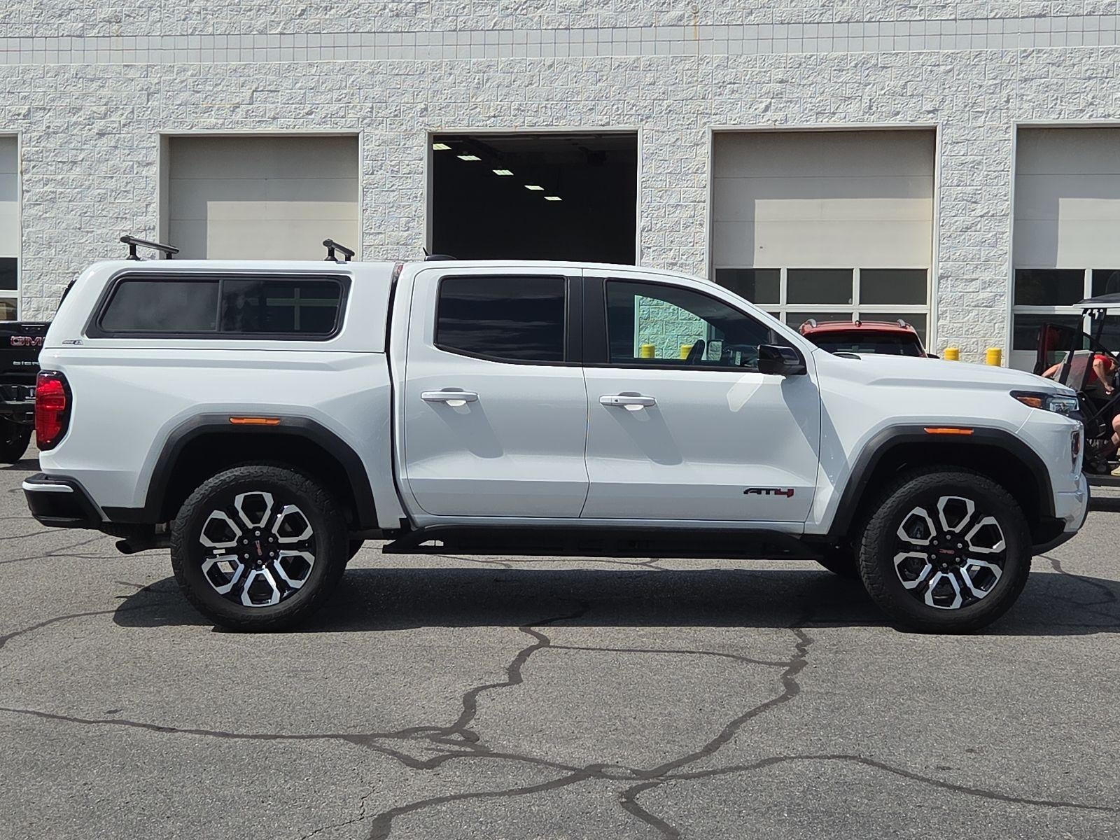 2025 GMC Canyon AT4