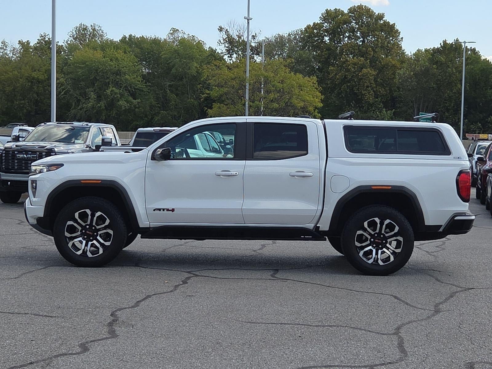 2025 GMC Canyon AT4