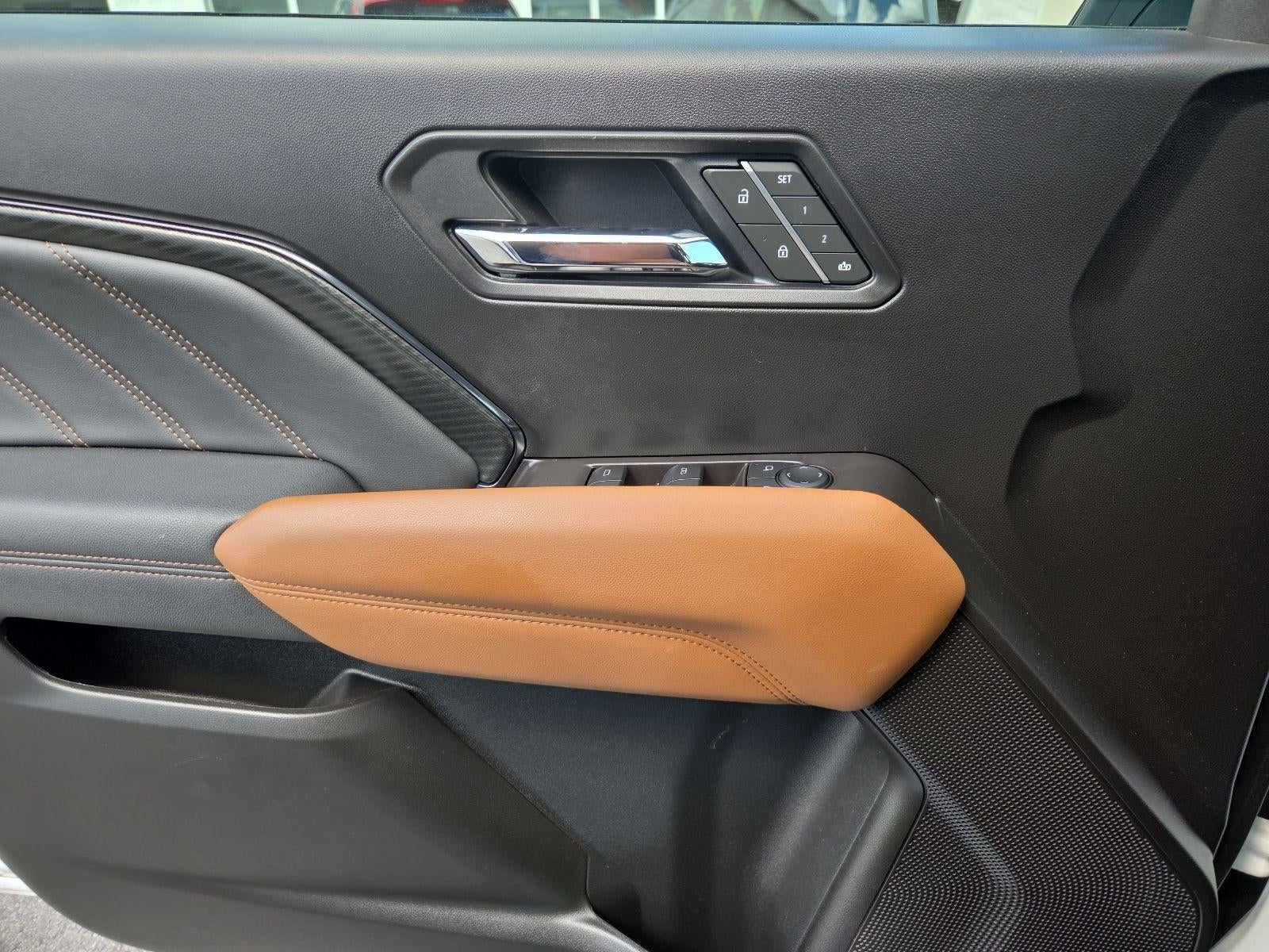 2025 GMC Canyon AT4