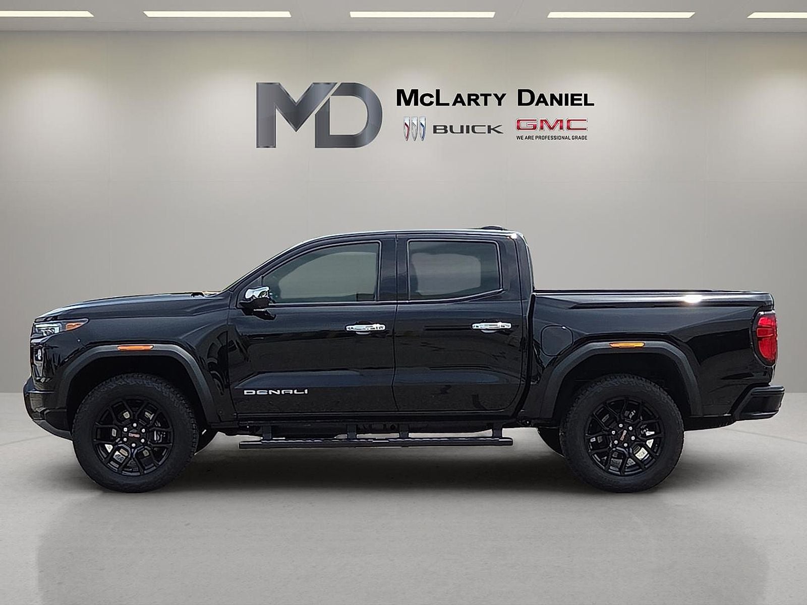 2025 GMC Canyon Denali