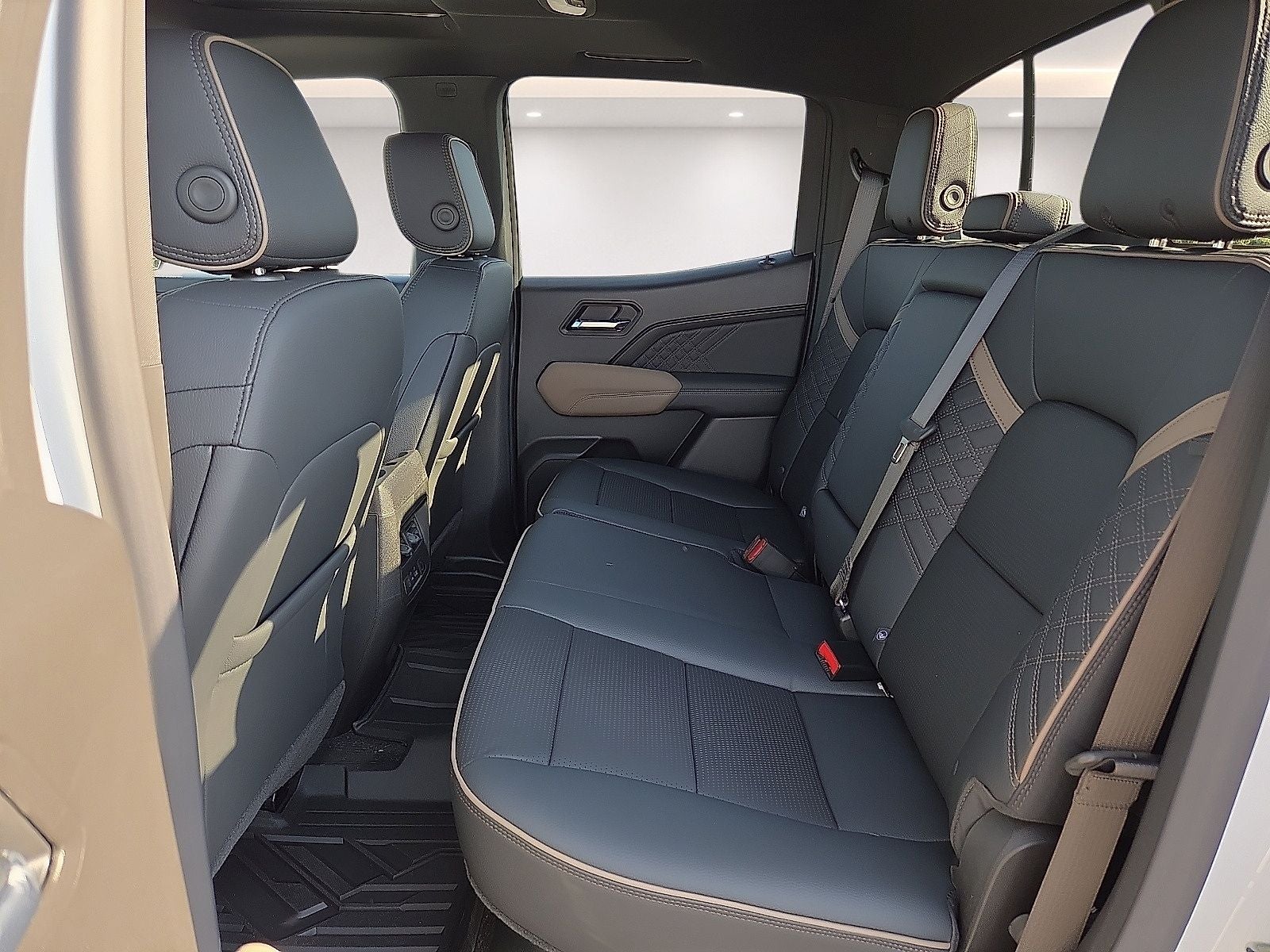 2026 GMC Canyon Denali - Photo 10