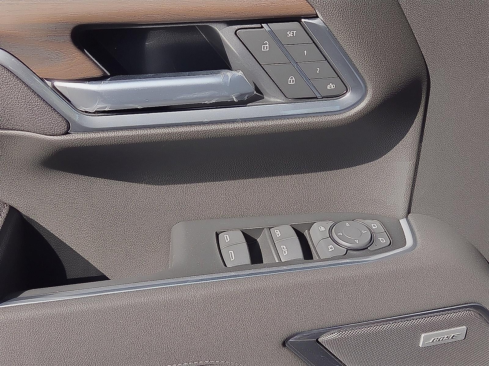 2026 GMC Sierra 1500 SLT - Photo 13