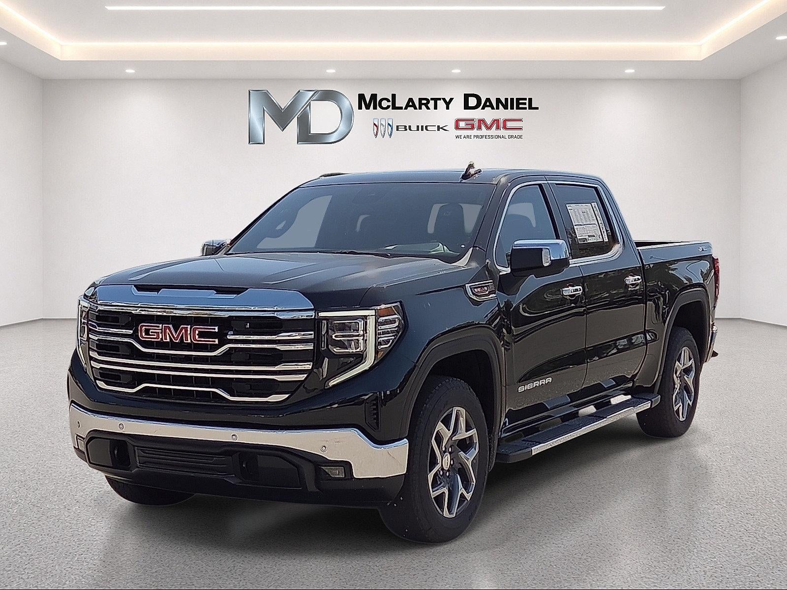 2026 GMC Sierra 1500 SLT - Photo 2