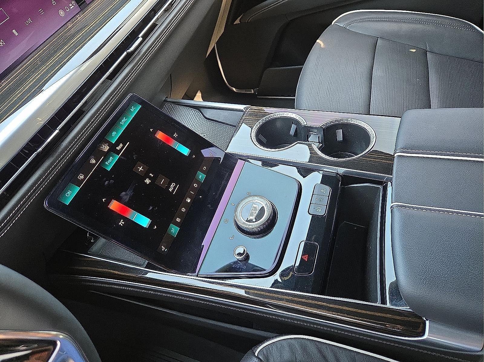 2025 Cadillac Escalade Premium Luxury