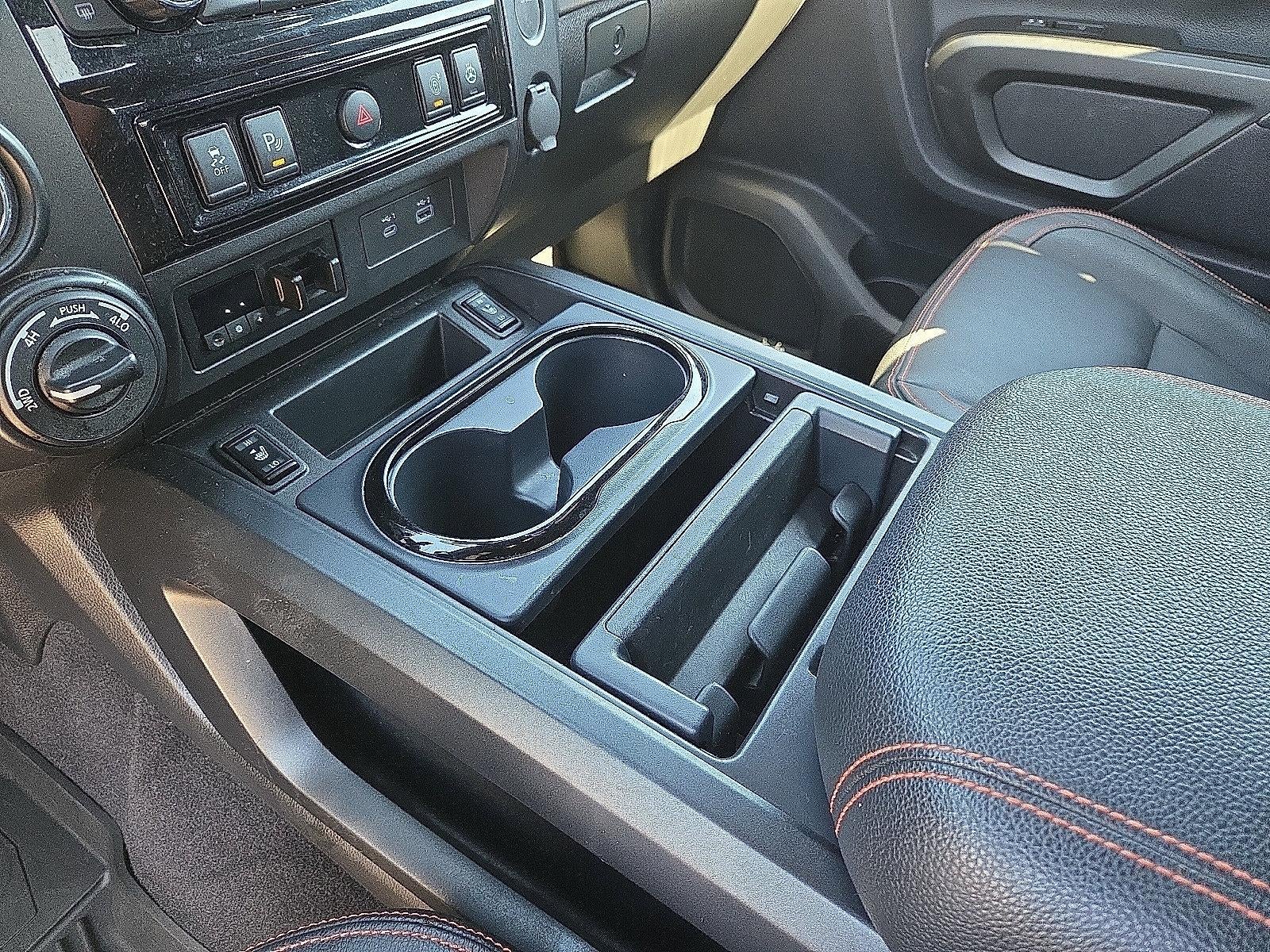 2023 Nissan TITAN Crew Cab PRO-4X 4x4