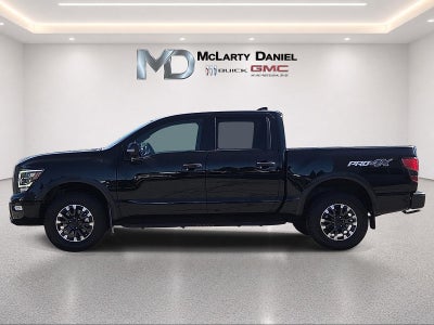 2023 Nissan TITAN Crew Cab PRO-4X 4x4