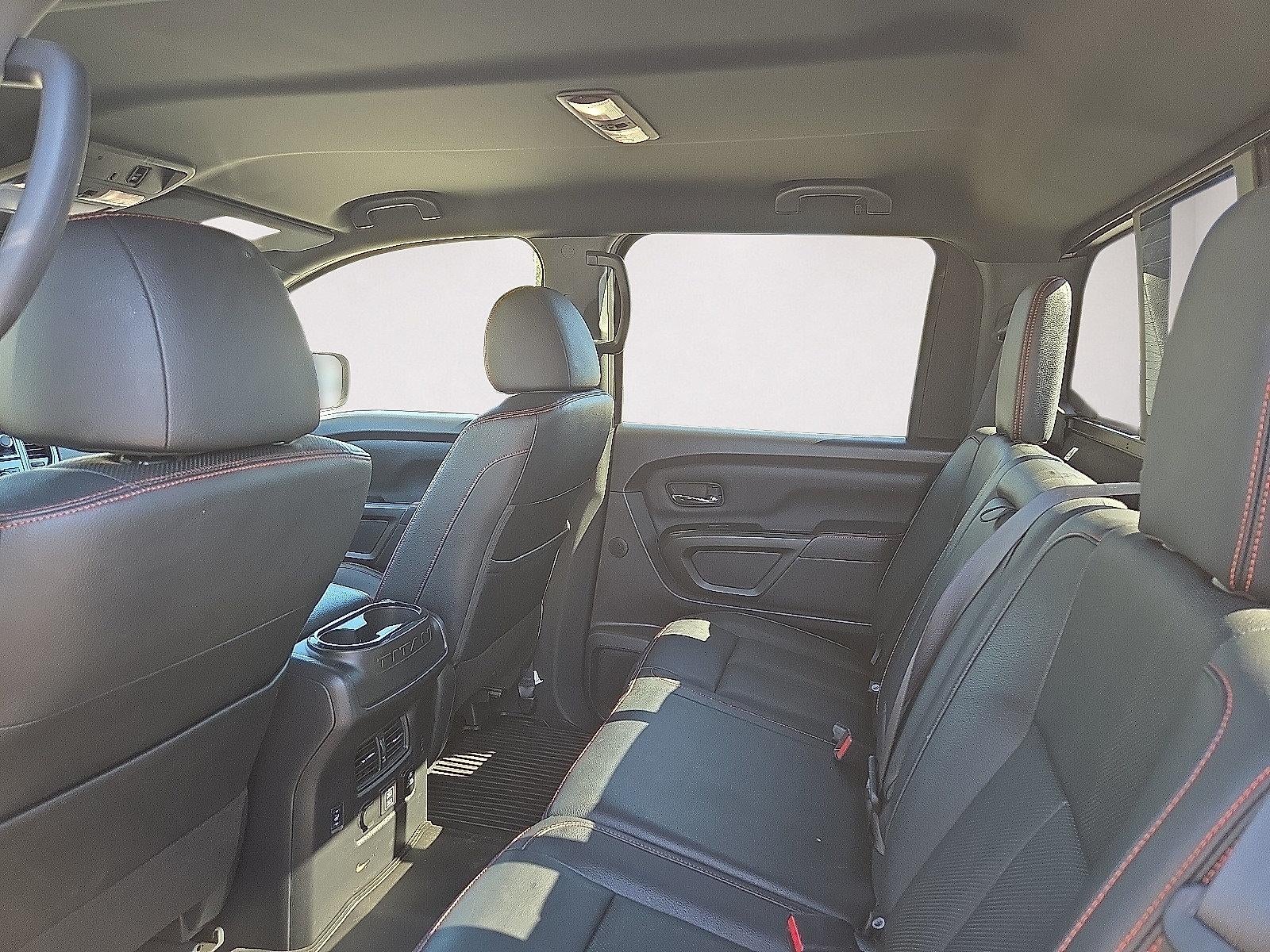 2023 Nissan TITAN Crew Cab PRO-4X 4x4