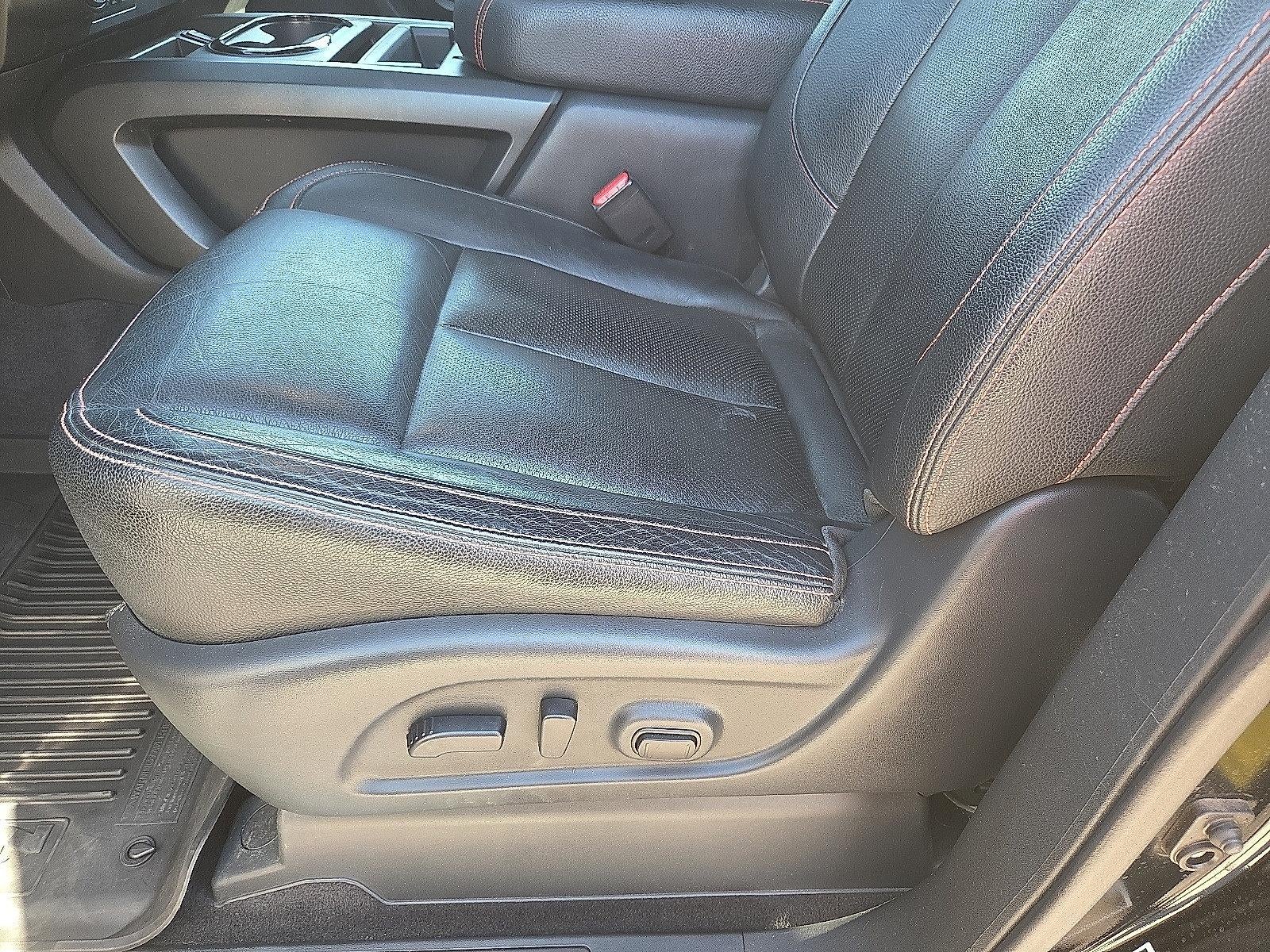 2023 Nissan TITAN Crew Cab PRO-4X 4x4