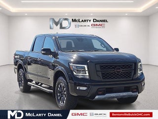 2023 Nissan TITAN Crew Cab PRO-4X 4x4