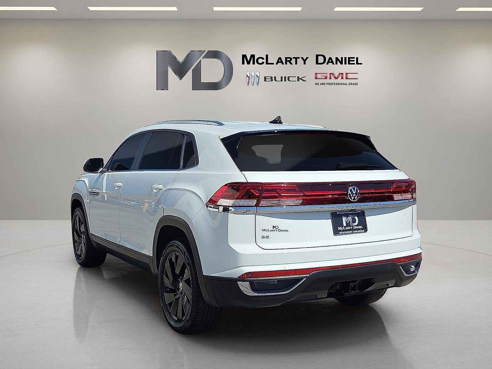 2024 Volkswagen Atlas Cross Sport 2.0T SE w/Technology