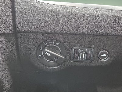 2023 Chrysler 300 Touring L