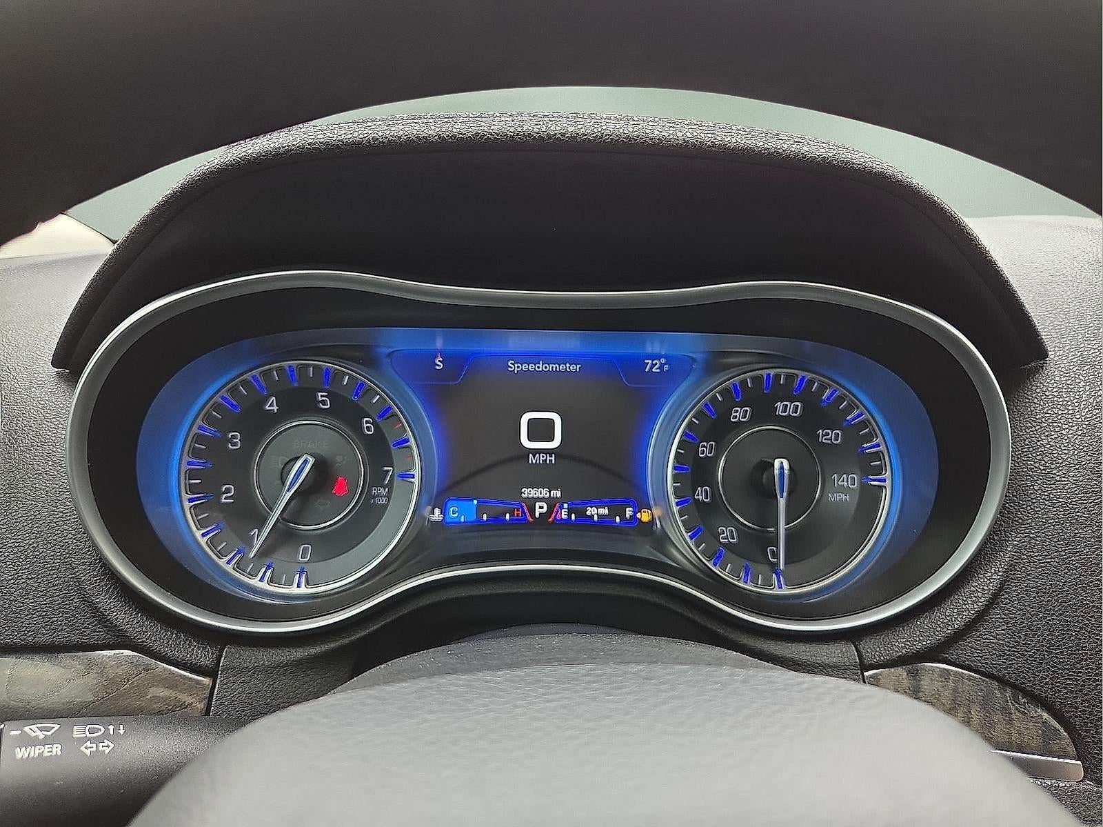 2023 Chrysler 300 Touring L