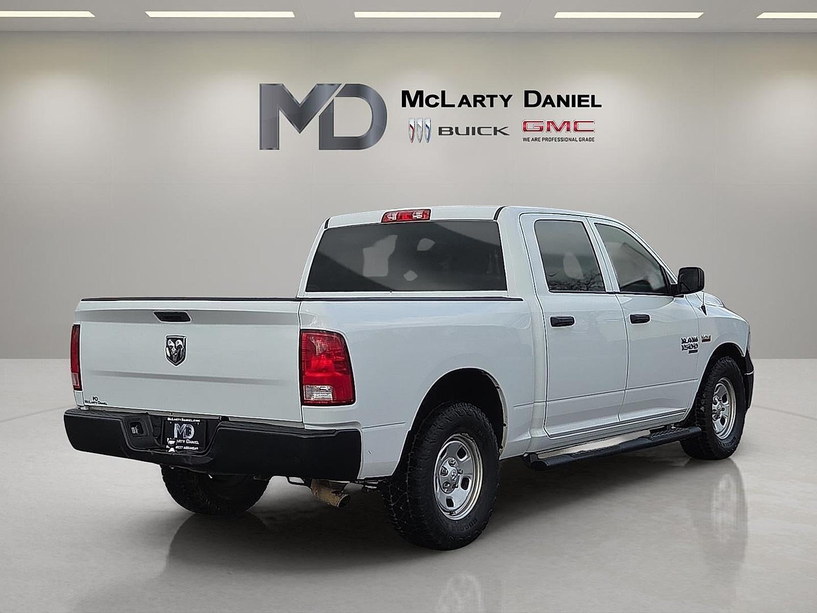 2021 RAM 1500 Classic Tradesman Crew Cab 4x2 5'7" Box