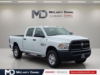 2017 RAM 2500 Tradesman Crew Cab 4x4 6'4" Box