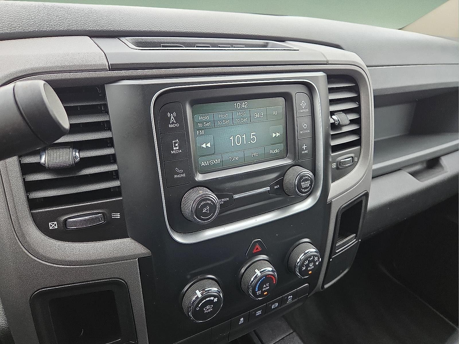 2017 RAM 2500 Tradesman Crew Cab 4x4 6'4" Box