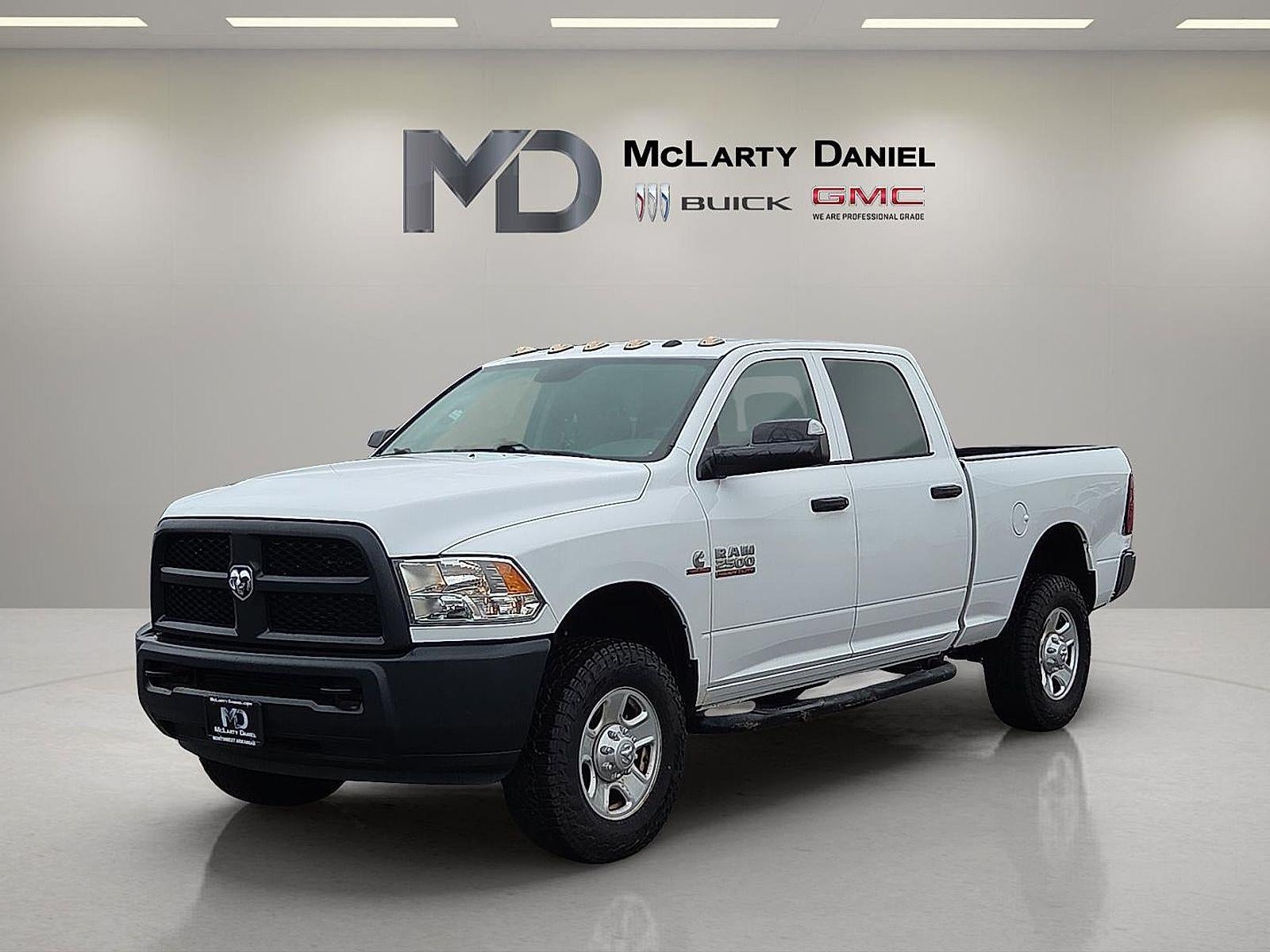2017 RAM 2500 Tradesman Crew Cab 4x4 6'4" Box