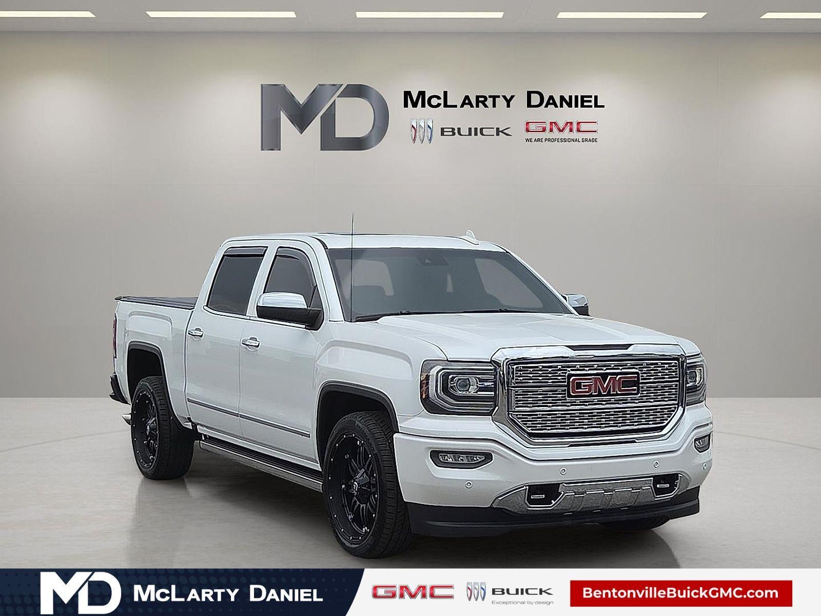 2018 GMC Sierra 4WD Crew Cab Standard Box's photo