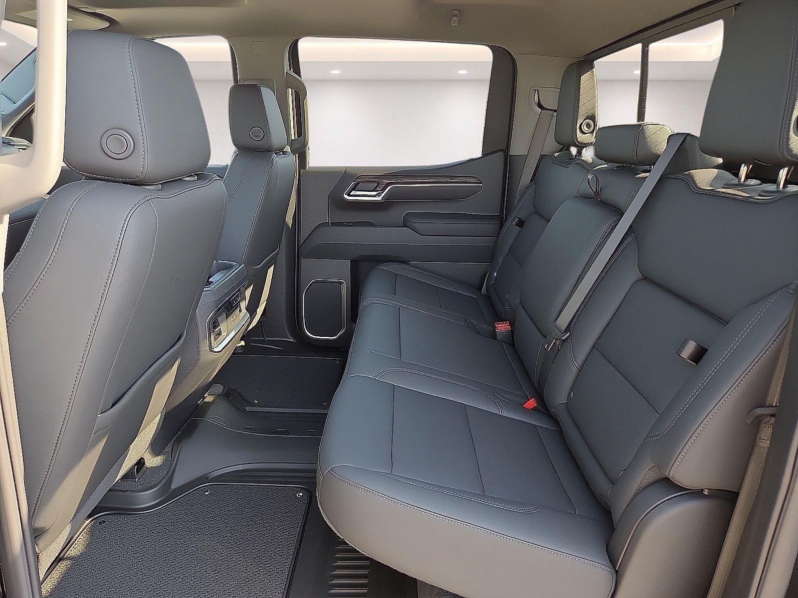 2026 GMC Sierra 1500 SLT - Photo 10