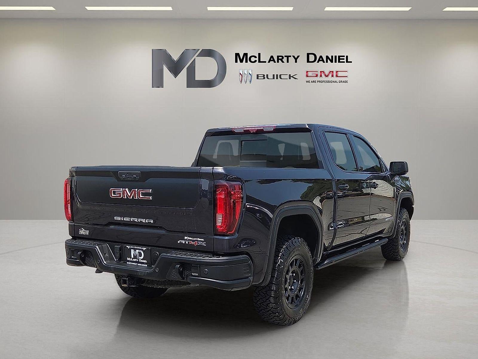 2023 GMC Sierra 1500 AT4X