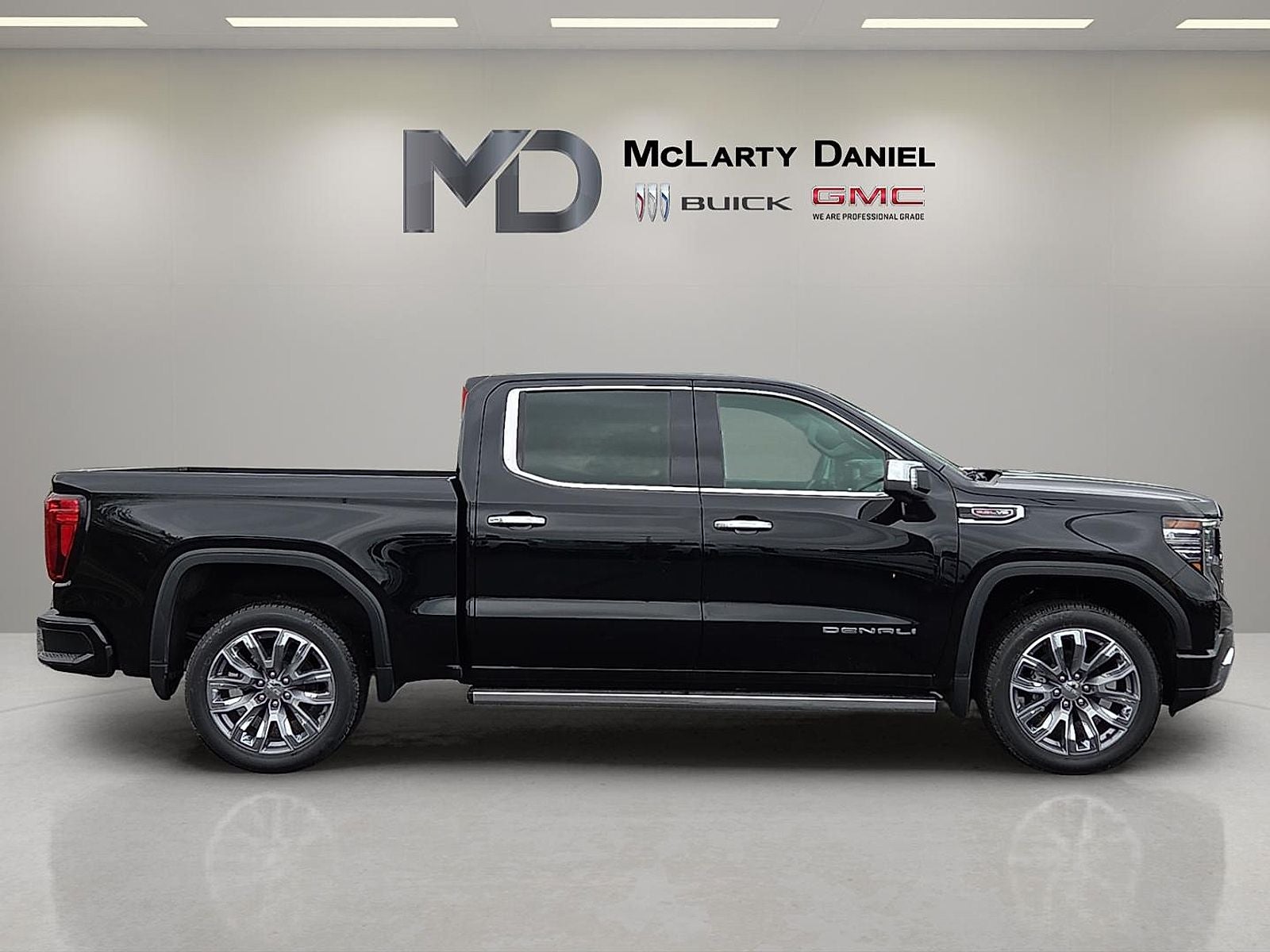2026 GMC Sierra 1500 Denali - Photo 6