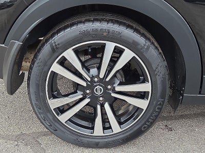 2019 Nissan Kicks SR